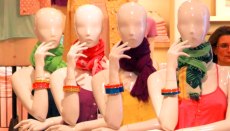 it solutions for retail industry - Four mannequins